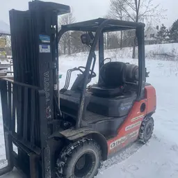 2019 Toyota 8FGU25 Warehouse Forklift