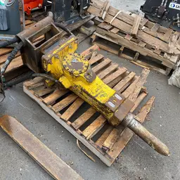 2021 Epiroc SB 452 Attachment