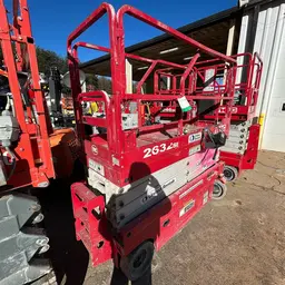 2018 MEC 2632SE Scissor Lift