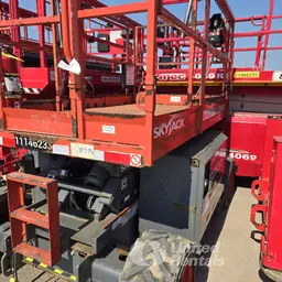 2021 Skyjack SJ6826RT Rough Terrain Scissor Lift