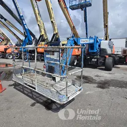 2018 Genie Z-62/40J Articulating Boom Lift