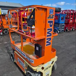 2019 JLG 1230ES Self-Propelled One-Person Lift