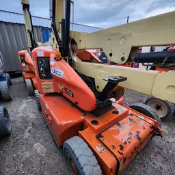 2012 JLG E400AJPN Articulating Boom Lift
