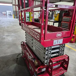 2018 MEC MICRO 19 Scissor Lift