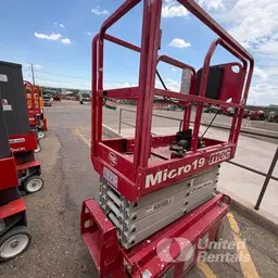 2018 MEC MICRO 19 Scissor Lift