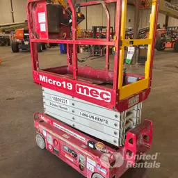 2018 MEC MICRO 19 Scissor Lift