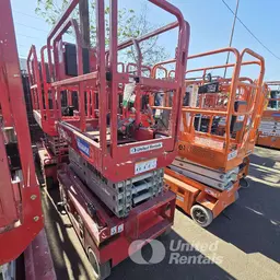2017 MEC 1330SE Scissor Lift