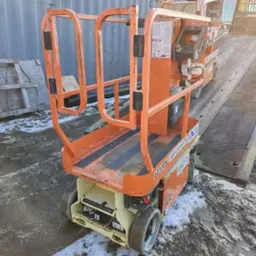 2018 JLG 1230ES Self-Propelled One-Person Lift