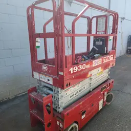 2018 MEC 1930SE Scissor Lift