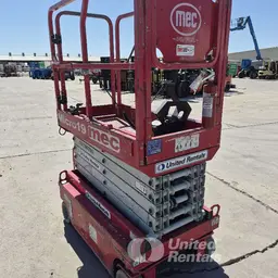 2018 MEC MICRO 19 Scissor Lift