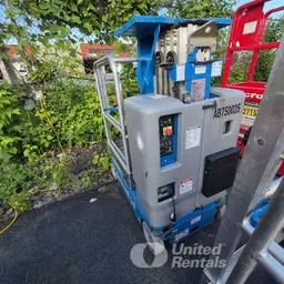 2018 Genie GR-15 Self-Propelled One-Person Lift