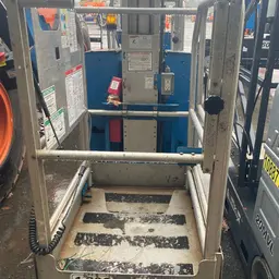 2015 Genie GR-20 Self-Propelled One-Person Lift