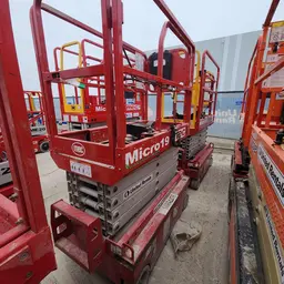 2019 MEC MICRO 19 Scissor Lift