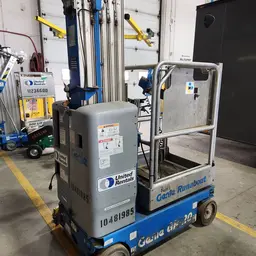2016 Genie GR-20 Self-Propelled One-Person Lift