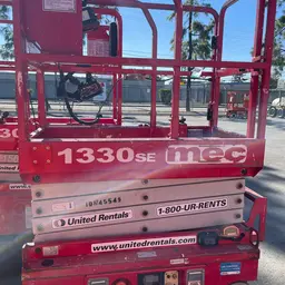 2018 MEC 1330SE Scissor Lift