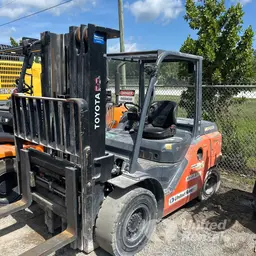 2021 Toyota 8FD45U Warehouse Forklift