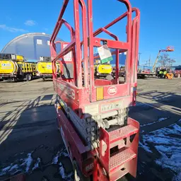 2018 MEC 1930SE Scissor Lift