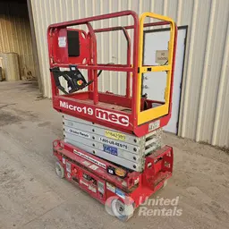 2018 MEC MICRO 19 Scissor Lift