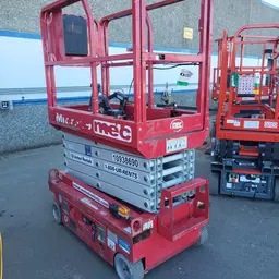 2019 MEC MICRO 19 Scissor Lift