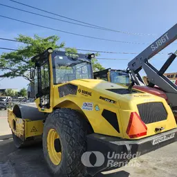 2021 BOMAG BW211D-5 Single Drum Roller