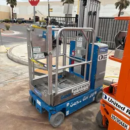 2019 Genie GR-20 Self-Propelled One-Person Lift