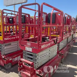 2018 MEC MICRO 19 Scissor Lift