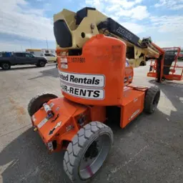 2018 JLG E450AJ Articulating Boom Lift