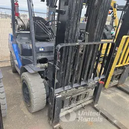 2018 Toyota 8FGU30 Warehouse Forklift