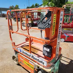 2018 JLG 1230ES Self-Propelled One-Person Lift