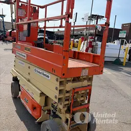 2017 JLG 2632ES Scissor Lift