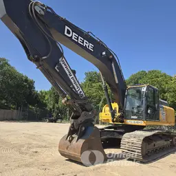 2019 John Deere 350G LC Excavator