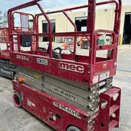 2017 MEC 2632SE Scissor Lift