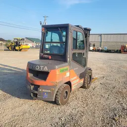 2020 Toyota 8FDU30 Warehouse Forklift