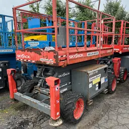 2018 Skyjack SJ6832RT Rough Terrain Scissor Lift