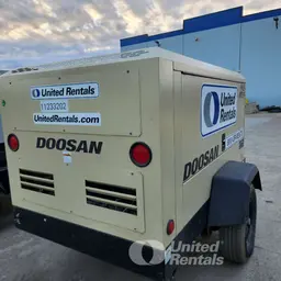 2021 Doosan P425/HP375WCUT4 Air Compressor