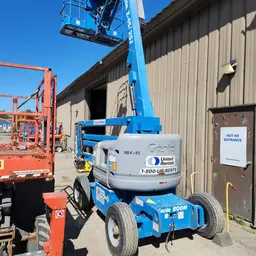2013 Genie Z-45/25J DC Articulating Boom Lift