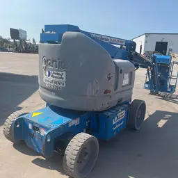2016 Genie Z-40/23N RJ Articulating Boom Lift
