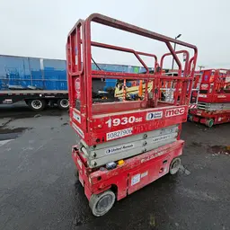 2018 MEC 1930SE Scissor Lift