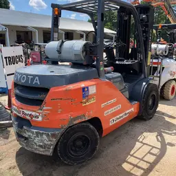 2019 Toyota 8FG45U Warehouse Forklift