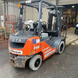 2019 Toyota 8FGU25 Warehouse Forklift