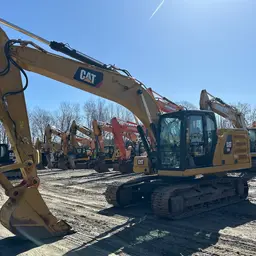2018 CAT 320 Excavator