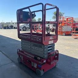 2019 MEC MICRO 19 Scissor Lift